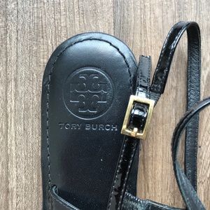 Tory Burch Shoes - Tory Burch Sandal Black Gold Tory Burch Shoes - Tory Burch Sandal Black Gold